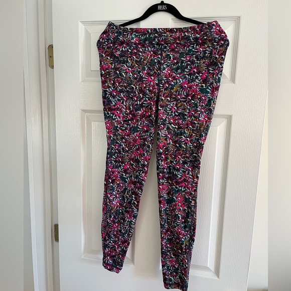 EUC Lululemon Swift Speed High Rise Tight 28” Floral Electric Multi print - Picture 6 of 7